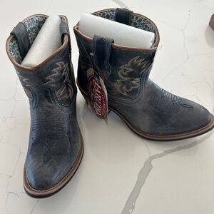 DAN POST BOOTS LAREDO size 7.5